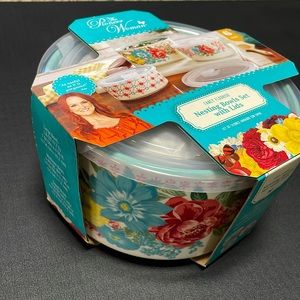 The Pioneer Woman Nesting bowls with lids